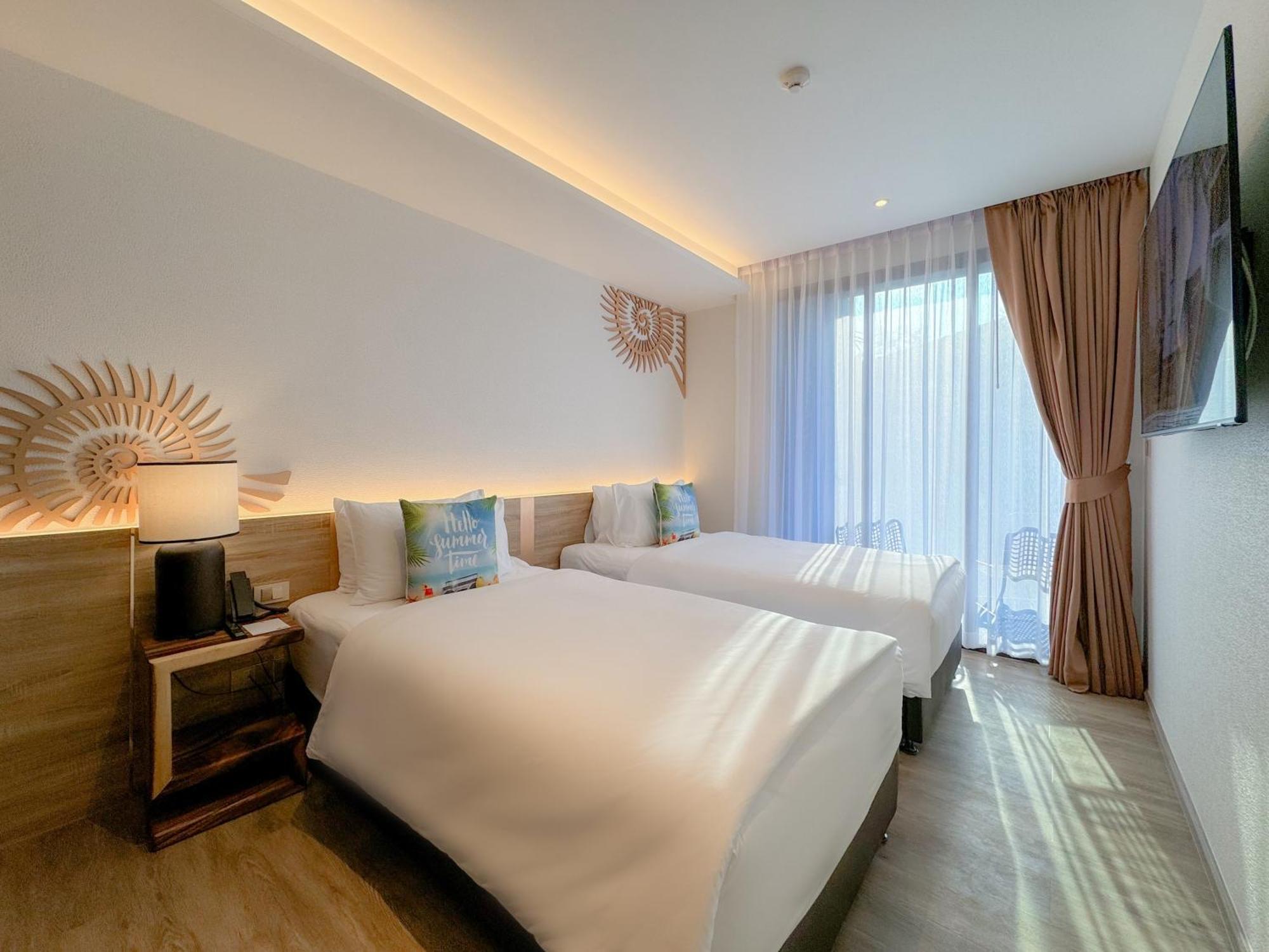 The Marin Phuket Kamala Beach Praia de Kamala Exterior foto