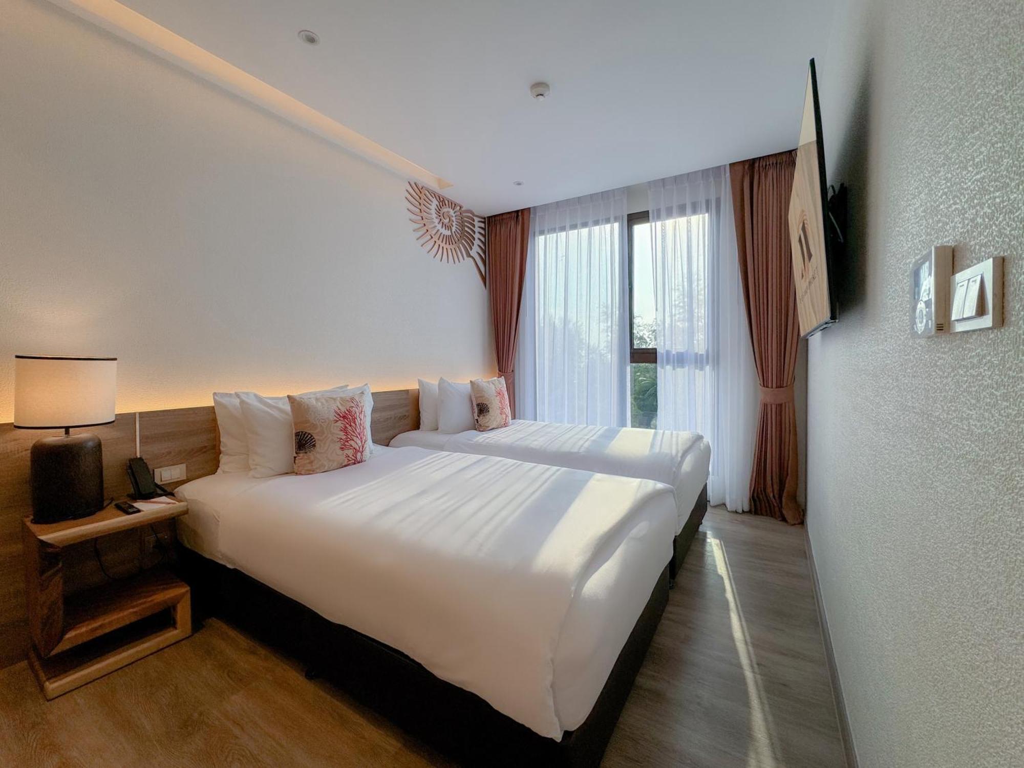 The Marin Phuket Kamala Beach Praia de Kamala Exterior foto